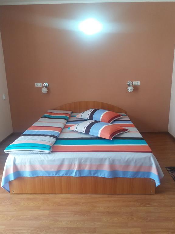 Отель Casa Ariana Куртя-де-Арджеш Экстерьер фото