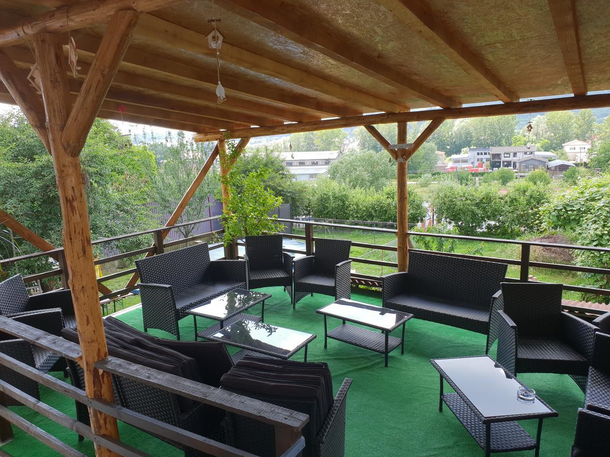 Отель Casa Ariana Куртя-де-Арджеш Экстерьер фото