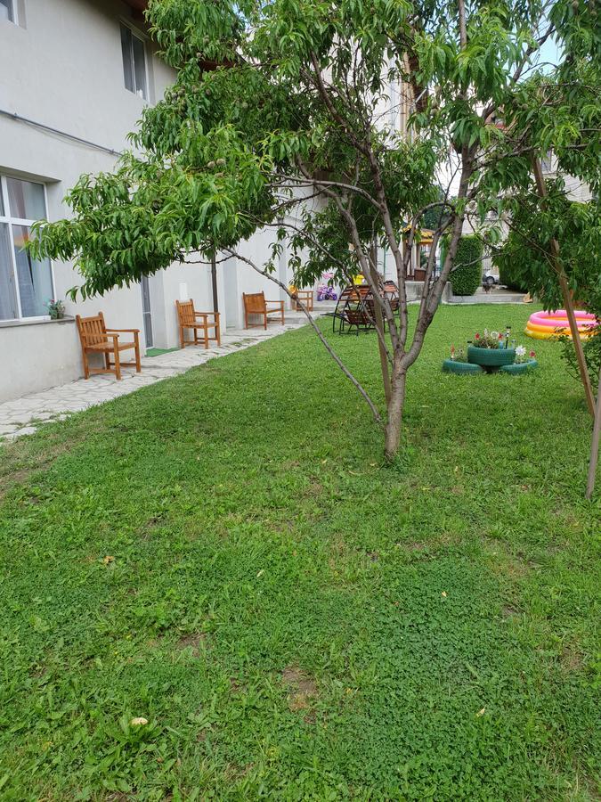 Отель Casa Ariana Куртя-де-Арджеш Экстерьер фото